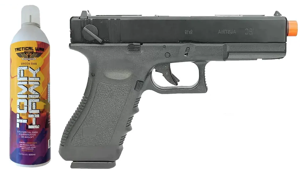 Pistola de airsoft GBB ao lado de refill de gás